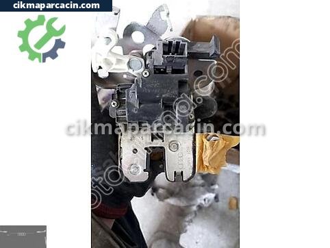 Audi A3 Kapı Kilidi çıkma parça
