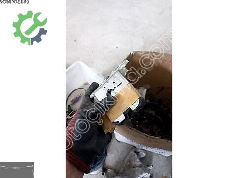 Audi A3 Kapı Kilidi 4HO827505A çıkma parça