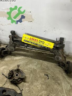 Opel Astra Arka Dingil çıkma parça