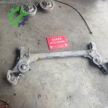 Opel Astra Arka Dingil çıkma parça