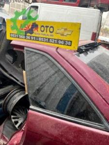 Opel Astra f kelebek camı arka