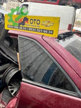 Opel Astra Kelebek Camı çıkma parça