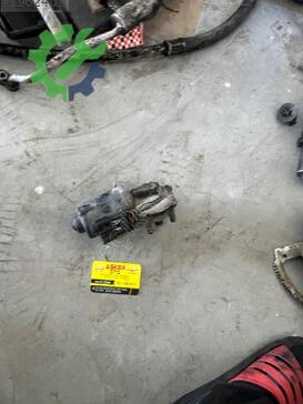Opel Astra Ön Cam Motoru çıkma parça