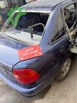 Opel Astra Sağ Arka Çamurluk çıkma parça