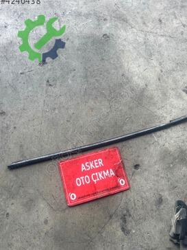 Opel Astra Ön Cam Izgarası çıkma parça