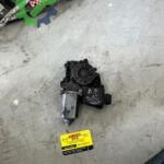 Opel Astra f sağ ön cam motoru
