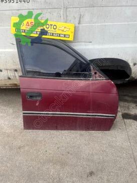 Opel Astra Sağ Ön Kapı çıkma parça