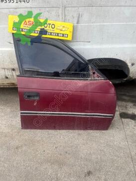 Opel Astra Sağ Ön Kapı çıkma parça