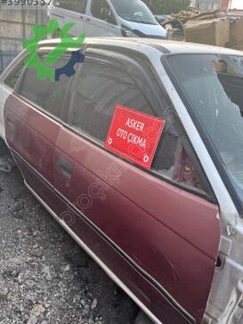 Opel Astra Sağ Ön Kapı çıkma parça