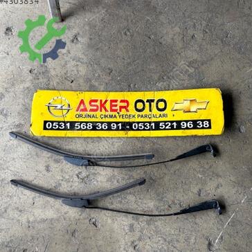 Opel Astra Silecek Kolu çıkma parça