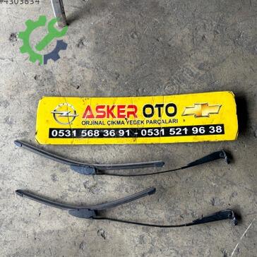 Opel Astra Silecek Kolu çıkma parça