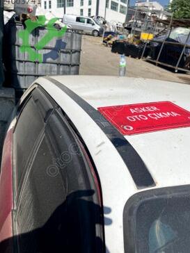 Opel Astra Sağ Tavan Çıtası çıkma parça