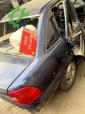 Opel Astra Sağ Arka Çamurluk çıkma parça