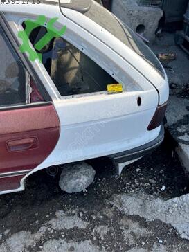Opel Astra Sol Arka Çamurluk çıkma parça