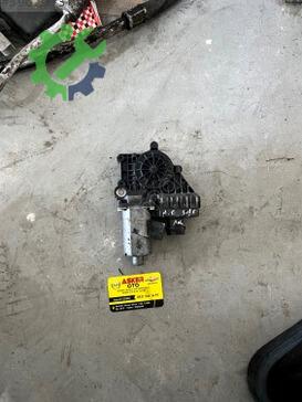 Opel Astra Sağ Arka Çamurluk çıkma parça