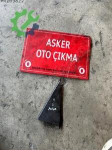 Opel Astra G sağ arka kapı iç üçgeni