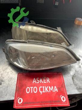 Opel Astra Sağ Ön Far çıkma parça