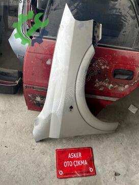 Opel Astra Sağ Ön Çamurluk çıkma parça