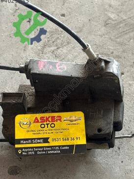 Opel Astra Sağ Ön Kapı Kilidi çıkma parça