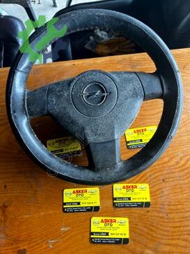 Opel Astra Direksiyon Simidi çıkma parça