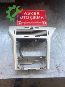Opel Astra Kalorifer Izgarası çıkma parça
