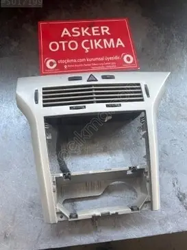 Opel Astra Kalorifer Izgarası çıkma parça