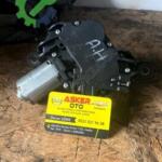 Opel Astra H hacbeek arka cam silgi motoru