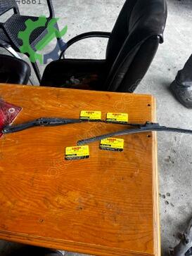 Opel Astra Silecek Kolu çıkma parça