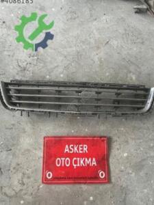 Opel Astra H orta ızgara ön tampondaki