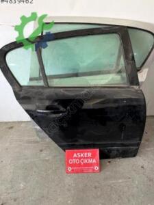 Opel Astra H sağ arka kapı siyah