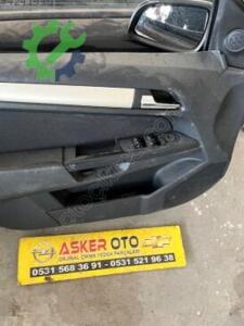 Opel Astra H sol ön cam düğmesi