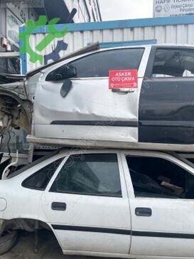 Opel Astra Sol Ön Kapı çıkma parça