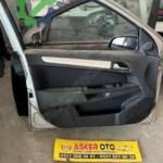 Opel Astra H sol ön kapı döşemesi