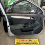 Opel Astra H sol ön kapı döşemesi