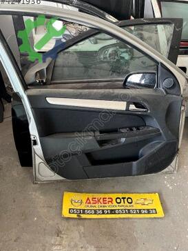 Opel Astra Kapı Döşemesi çıkma parça