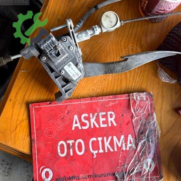 Opel Astra Pedal çıkma parça