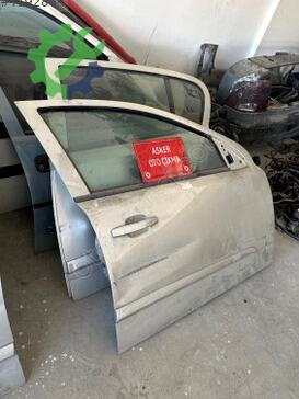 Opel Astra Sağ Ön Kapı çıkma parça