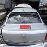 Opel Astra haş sedan bagaj kapağı dolu