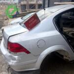 Opel Astra haş sedan depo kapağı