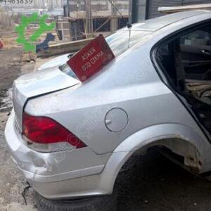 Opel Astra haş sedan sağ arka çamurluk