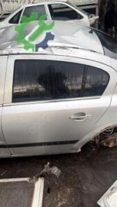 Opel Astra haş sedan sol arka kapı