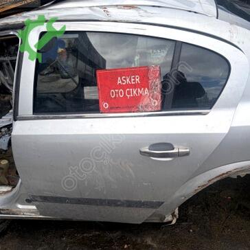 Opel Astra Sol Arka Kapı çıkma parça