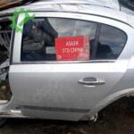 Opel Astra haş sedan sol arka kapı camı