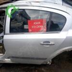 Opel Astra haş sedan sol arka kelebek camı