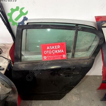 Opel Astra Sol Arka Kapı çıkma parça