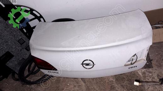 Opel Astra Bagaj Kapağı çıkma parça