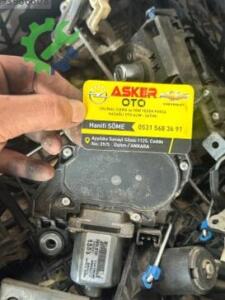 Opel Astra k arka silecek motoru