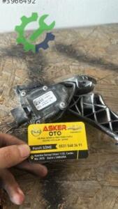 Opel Astra k gaz pedalı