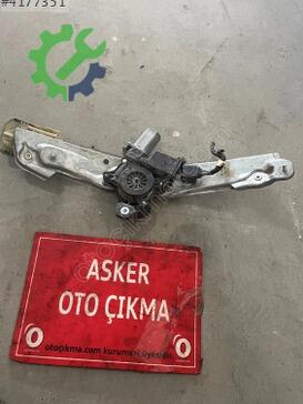 Opel Astra Sağ Ön Kapı çıkma parça