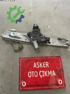 Opel Astra K sol ön kapı krikosu